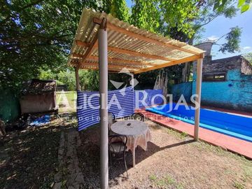 Venta  Casa 3 amb con  Lote   10x46 con  pileta y cochera. F.  Alvarez