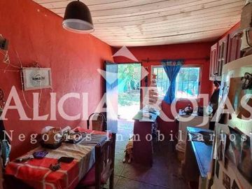 Venta  Casa 3 amb con  Lote   10x46 con  pileta y cochera. F.  Alvarez