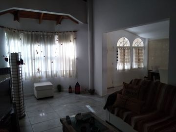 Chalet en venta en Parque Leloir