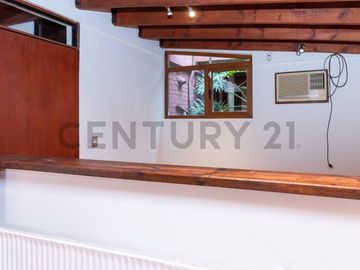 Casa a pasos los Dominicos, 5 dormitorios 4 Baños