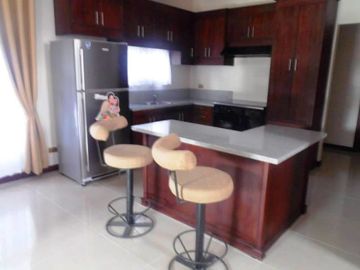 Fully furnished House and Lot for Rent with 3 Bedrooms in He