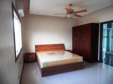 Fully furnished House and Lot for Rent with 3 Bedrooms in He