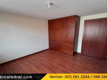 Casa de venta en Ricaurte – código:20002