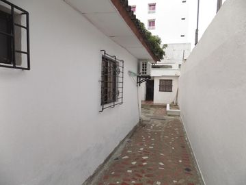 casa-local en arriendo/venta en san vicente. Cod V85621