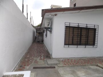 casa-local en arriendo/venta en san vicente. Cod V85621