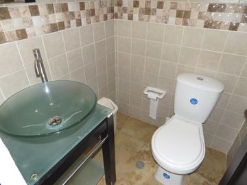 casa-local en arriendo/venta en san vicente. Cod V85621