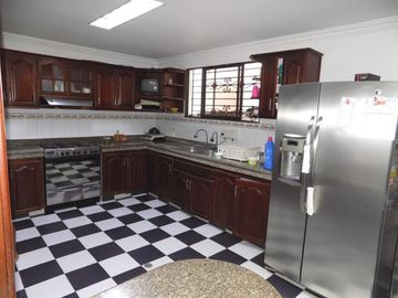 casa-local en arriendo/venta en san vicente. Cod V85621