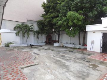 casa-local en arriendo/venta en san vicente. Cod V85621