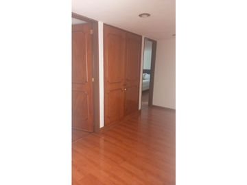 Casa En Venta  Para Vivir o Negocio Con Jardín En Anzurez, Dorada