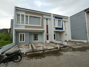Rumah Baru Perum Gununganyar Dekat Kampus UPN Surabaya Timur