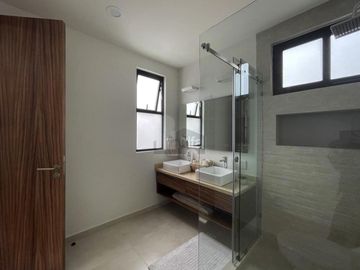 Moderna casa nueva en venta en Metepec con amenidad Externa.