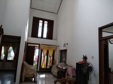 Rumah di Limo, 2Lt, Lahan Luas, dlm Prmhn Graha Cinere