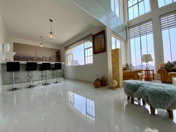 Penthouse en venta  Vía Vento Bosque Real Huixquilucan, Estado de México