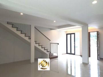 Rumah Mewah Siap Huni Di Kawasan Bintaro Sektor 9(09)