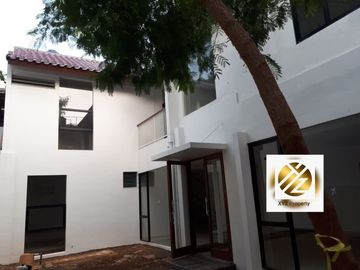 Rumah Mewah Siap Huni Di Kawasan Bintaro Sektor 9(09)