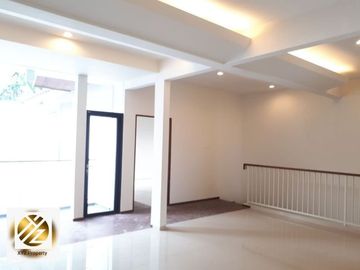 Rumah Mewah Siap Huni Di Kawasan Bintaro Sektor 9(09)