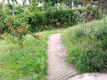 Se Vende Excelente Finca en Alcalá.