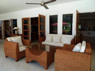 Villa Pinggir Pantai Di Buleleng Singaraja Dekat Lovina