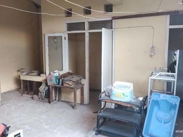 BABATAN Pratama Rumah 1 Lantai Layak Huni