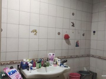 BABATAN Pratama Rumah 1 Lantai Layak Huni