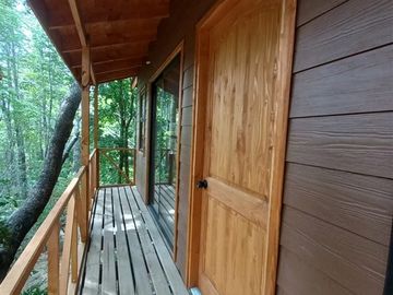 CASA EN PUCON CON PARCELA DE 1 HECTÁREA