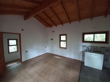 CASA EN PUCON CON PARCELA DE 1 HECTÁREA