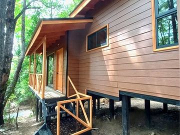 CASA EN PUCON CON PARCELA DE 1 HECTÁREA