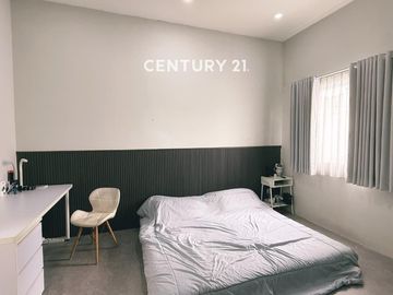 Rumah Modern Minimalis Dijual Fully Furnished Di Dalam Cluster