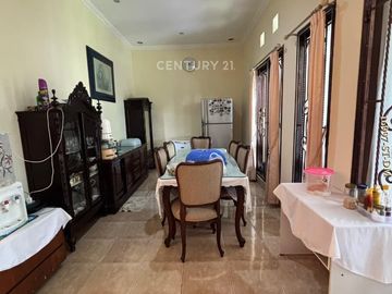 Dijual Rumah Nuansa Batavia Townhouse Cinere