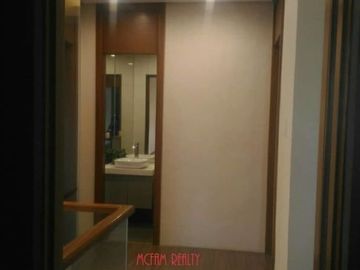 HOUSE & LOT FOR SALE IN NAIC CAVITE For more details, contact: DONALD PORTUGUEZ SUN# 0933825---- TM# 0955561----