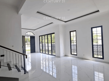 Rumah Hook Siap Huni Harga Menarik Bebas Banjir Dekat Bintaro