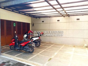 Rumah bagus Sayap Dago - Tubagus Ismail