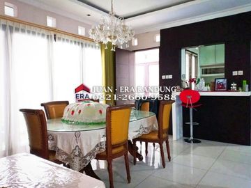 Rumah bagus Sayap Dago - Tubagus Ismail