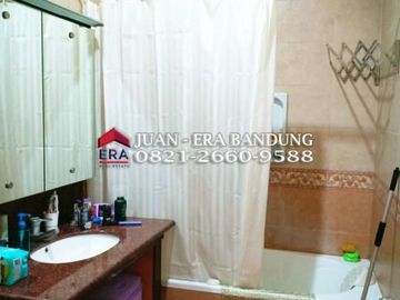 Rumah bagus Sayap Dago - Tubagus Ismail