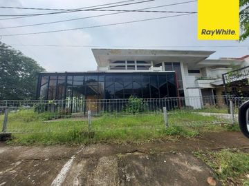 Disewakan Rumah di Raya Darmo Permai, Surabaya