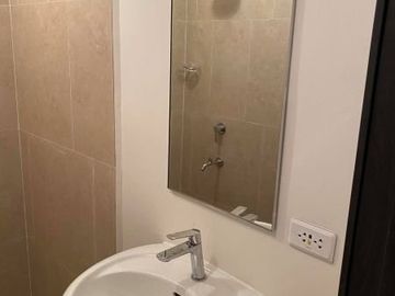 For sale: 1BR unit in The Rise