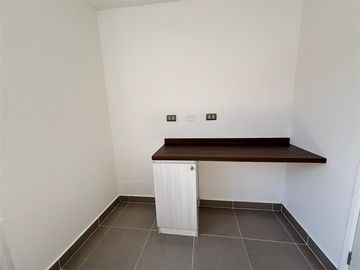CASA NUEVA SECTOR SAN CARLOS, TRONCAL LAS TORRES