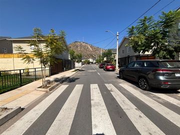 CASA NUEVA SECTOR SAN CARLOS, TRONCAL LAS TORRES
