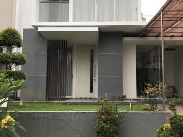 Rumah Citraland Utama dekat Pasar TPR, Murah Hadap Utara