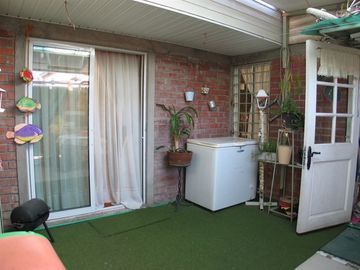 Casa en Venta en Casa 5 Dormitorios, REMODELADA, Av. Mexico, Villa Los Prados.