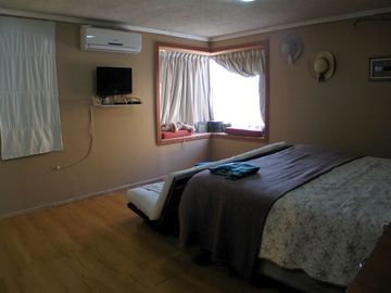 Casa en Venta en Casa 5 Dormitorios, REMODELADA, Av. Mexico, Villa Los Prados.