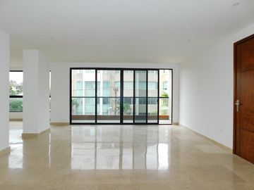 apartamento en venta en altos de riomar. Cod V86036