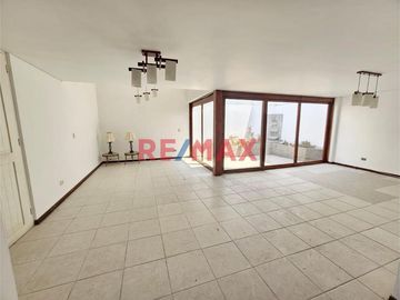 Vendo Departamento En Surco . Primer Piso