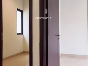 Rumah Brand New Siap Huni Di Summarecon Crown Gading 2 KT 2 KM