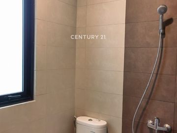 Rumah Brand New Siap Huni Di Summarecon Crown Gading 2 KT 2 KM