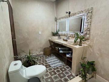 Casa Remodelada| Zona Centro| Vicente Solis Mérida