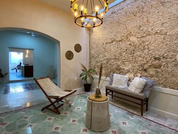 Casa Remodelada| Zona Centro| Vicente Solis Mérida