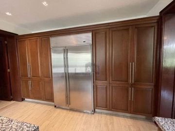Residencia de 8 salas en venta en Club de Golf San Carlos, Metepec