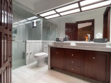 Residencia de 8 salas en venta en Club de Golf San Carlos, Metepec