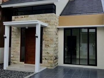 Rumah Elegan Siap Huni Jalan Kaliurang Km 12,5